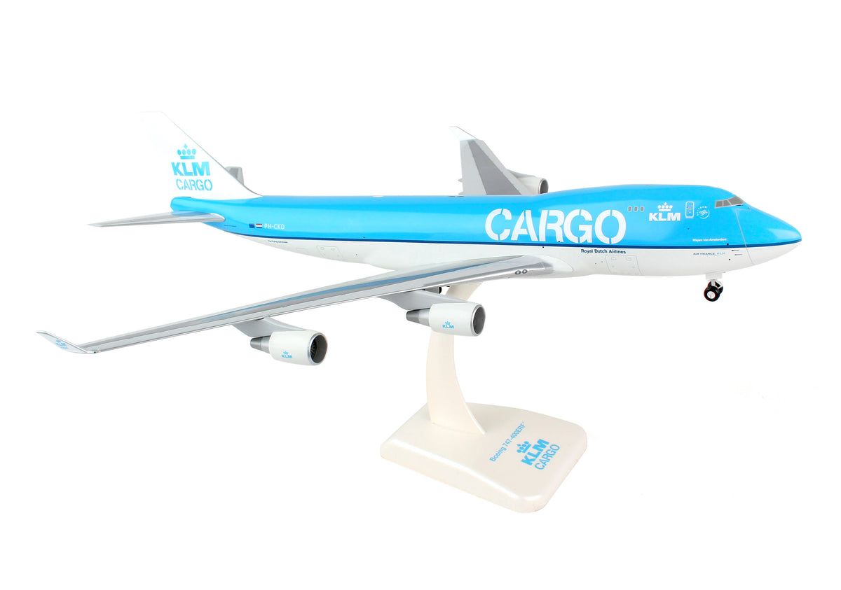 1/200 Boeing 747-400ERF S8356